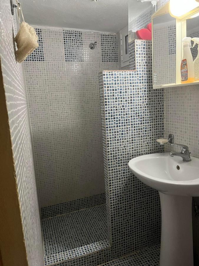 Two Bedroom Apartment In Historical Area テッサロニキ エクステリア 写真